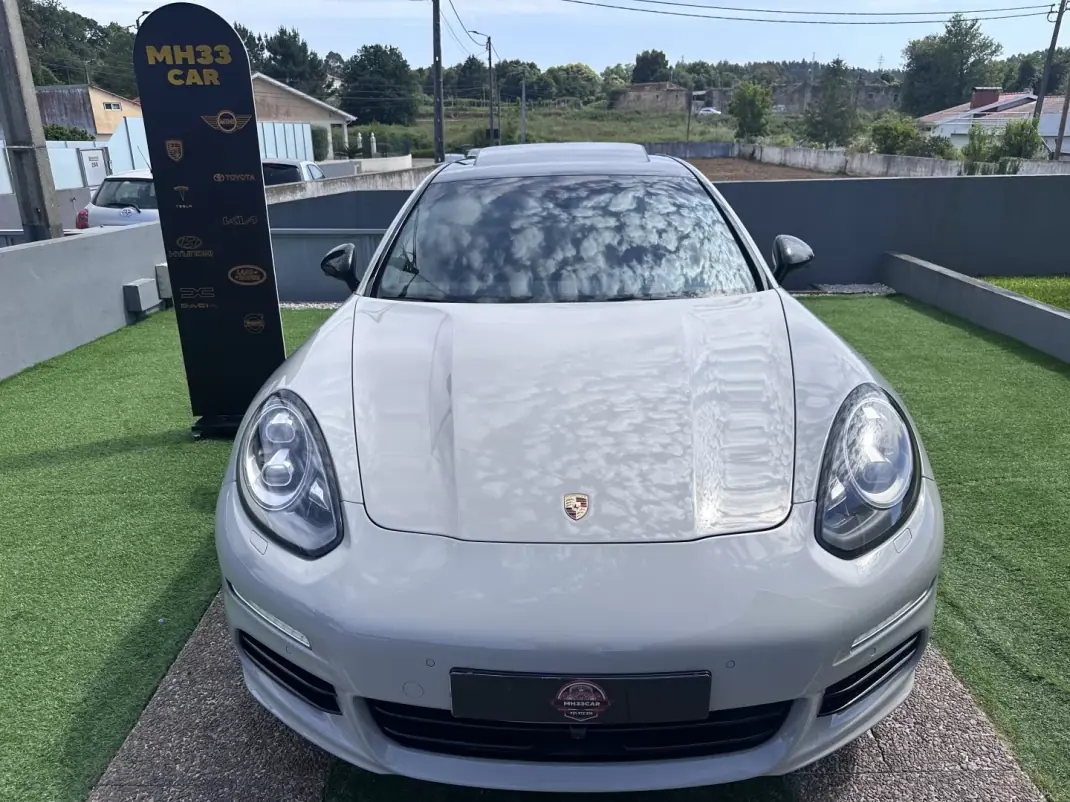 Porsche Panamera 2015 - 35000 EUR, 159000 km - AUTO.MOTO.pt - 159000km - foto 5 de 67