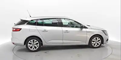 Renault Mégane Sport Tourer 2019 - 13500 EUR, 143305 km - AUTO.MOTO.pt - 143305km - foto 3 de 13