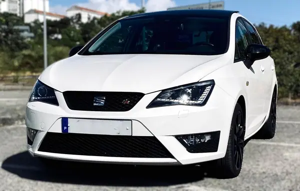 SEAT Ibiza ST 2015 - 9250 EUR, 124000 km - AUTO.MOTO.pt - 124000km - foto 3 de 16