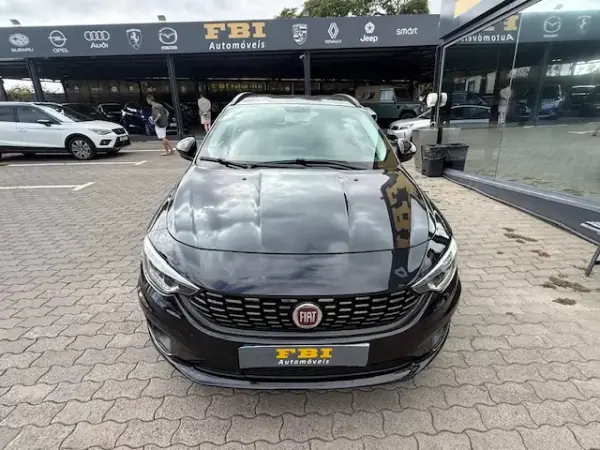 Fiat Tipo 2020 - 14900 EUR, 67493 km - AUTO.MOTO.pt - 67493km - foto 5 de 12