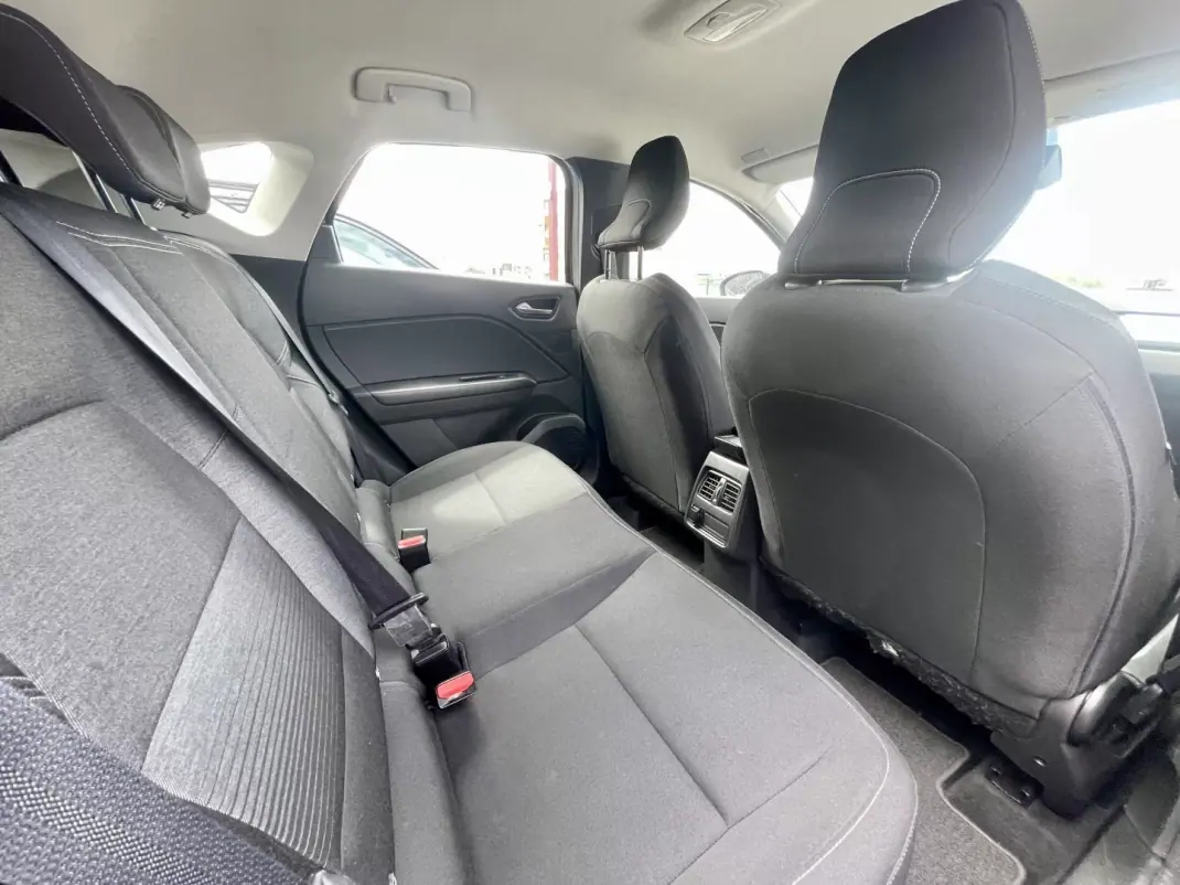 Renault Captur 2020 - 15750 EUR, 92616 km - AUTO.MOTO.pt - 92616km - foto 27 de 27