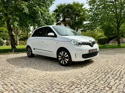 Renault Twingo 2021 - 9890 EUR, 158900 km - AUTO.MOTO.pt - 158900km - foto 14 de 33