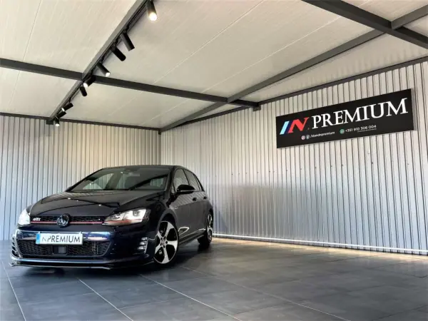Volkswagen Golf 2015 - 24990 EUR, 162000 km - AUTO.MOTO.pt - 162000km - foto 18 de 58