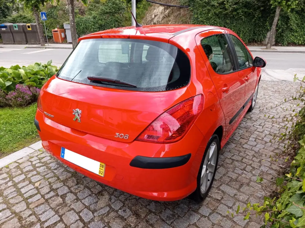 Peugeot 308 2008 - 5490 EUR, 211476 km - AUTO.MOTO.pt - 211476km - foto 4 de 10