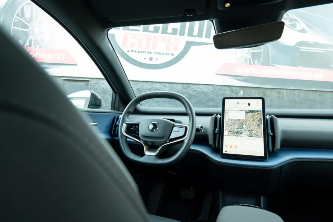 Volvo EX 30 2024 - 31900 EUR, 28000 km - AUTO.MOTO.pt - 28000km - foto 15 de 26