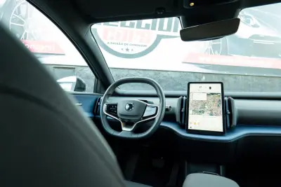 Volvo EX 30 2024 - 31900 EUR, 28000 km - AUTO.MOTO.pt - 28000km - foto 15 de 26