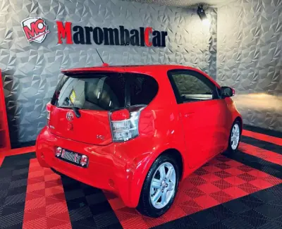 Toyota iQ 2009 - 10990 EUR, 161533 km - AUTO.MOTO.pt - 161533km - foto 7 de 22