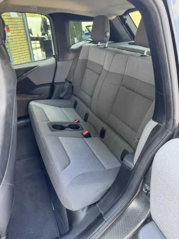 BMW i3 2020 - 21900 EUR, 128400 km - AUTO.MOTO.pt - 128400km - foto 11 de 13