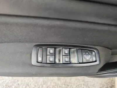 Renault Mégane 2016 - 8780 EUR, 252000 km - AUTO.MOTO.pt - 252000km - foto 24 de 36