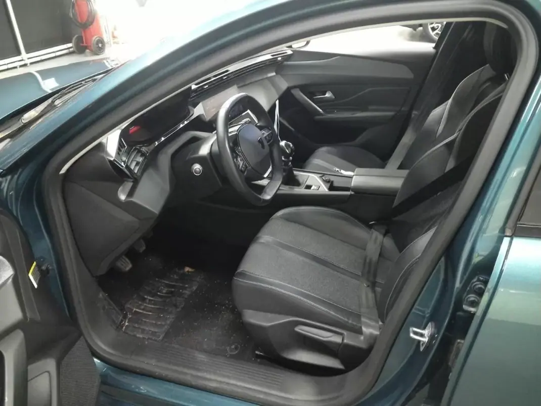 Peugeot 308 SW 2022 - 18250 EUR, 106279 km - AUTO.MOTO.pt - 106279km - foto 5 de 10