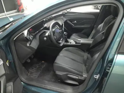 Peugeot 308 SW 2022 - 18250 EUR, 106279 km - AUTO.MOTO.pt - 106279km - foto 5 de 10