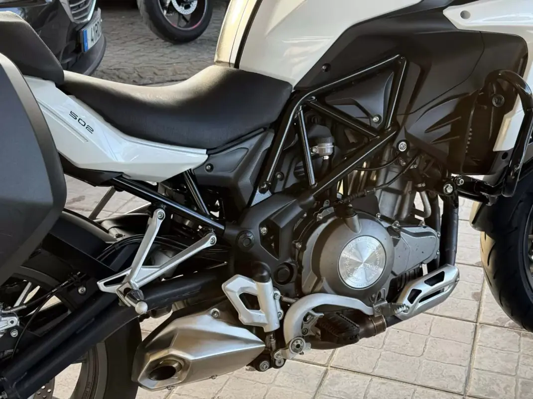 Benelli TRK 502 2018 - 4450 EUR, 19295 km - AUTO.MOTO.pt - 19295km - foto 12 de 17