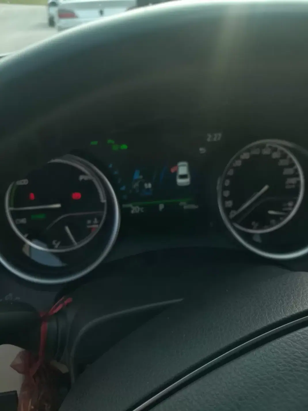 Toyota Camry 2019 - 34930 EUR, 42103 km - AUTO.MOTO.pt - 42103km - foto 5 de 11