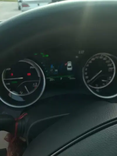 Toyota Camry 2019 - 34930 EUR, 42103 km - AUTO.MOTO.pt - 42103km - foto 5 de 11