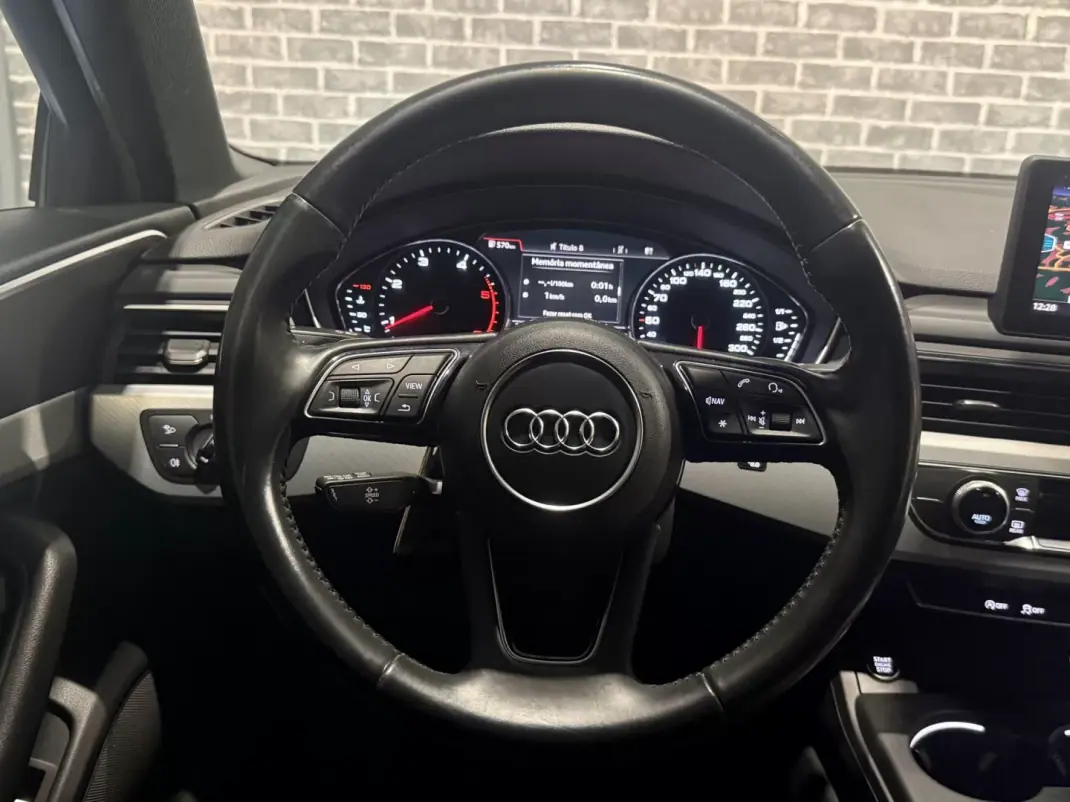 Audi A4 Avant 2017 - 20990 EUR, 148000 km - AUTO.MOTO.pt - 148000km - foto 15 de 19