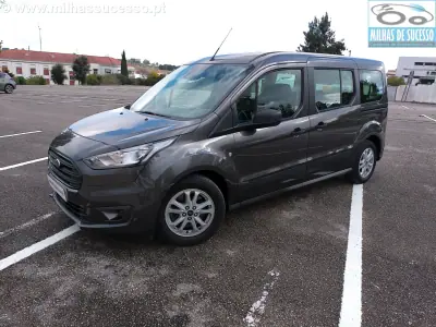 Ford Tourneo Connect 2020 - 19980 EUR, 108000 km - AUTO.MOTO.pt - 108000km - foto 26 de 31