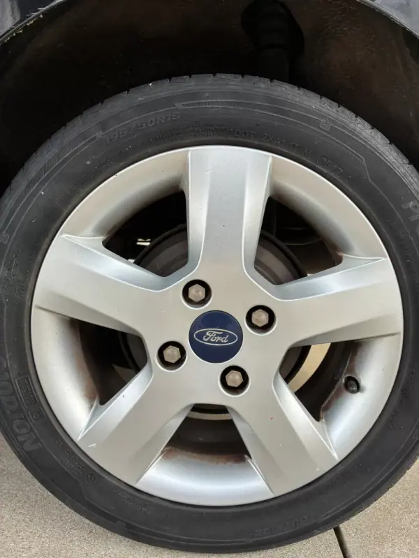 Ford Fiesta 2008 - 3250 EUR, 224000 km - AUTO.MOTO.pt - 224000km - foto 9 de 21