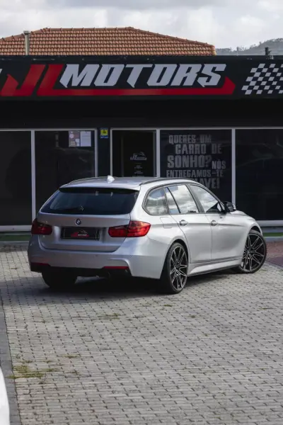 BMW 320 2015 - 19900 EUR, 169020 km - 169020km - foto 28 de 35