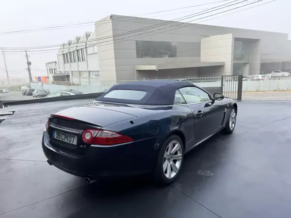 Jaguar XK 2006 - 38500 EUR, 186000 km - AUTO.MOTO.pt - 186000km - foto 15 de 15