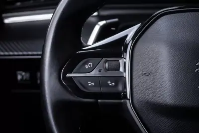 Peugeot 508 SW 2020 - 16990 EUR, 132236 km - AUTO.MOTO.pt - 132236km - foto 13 de 41