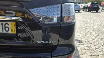 Mitsubishi Outlander 2011 — photo 5 of 17