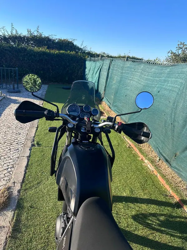 Royal Enfield Himalayan 2022 - 4200 EUR, 7400 km - AUTO.MOTO.pt - 7400km - foto 2 de 5
