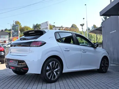 Peugeot 208 2024 — photo 6 of 19
