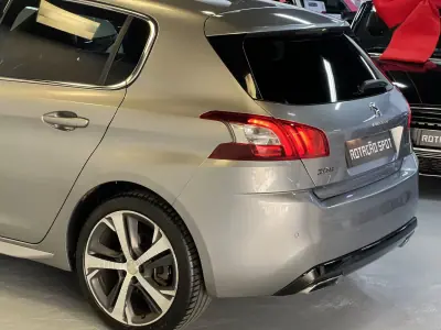Peugeot 308 2016 - 11990 EUR, 96000 km - AUTO.MOTO.pt - 96000km - foto 47 de 48