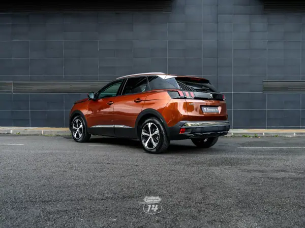 Peugeot 3008 2018 - 15490 EUR, 154712 km - AUTO.MOTO.pt - 154712km - foto 18 de 48