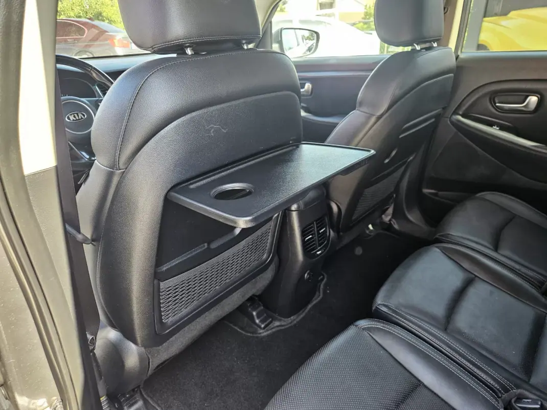 Kia Carens 2018 - 17700 EUR, 104900 km - 104900km - foto 19 de 52