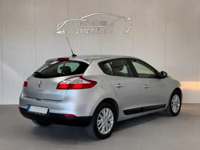 Renault Mégane 2014 - 5990 EUR, 325267 km - AUTO.MOTO.pt - 325267km - foto 8 de 20