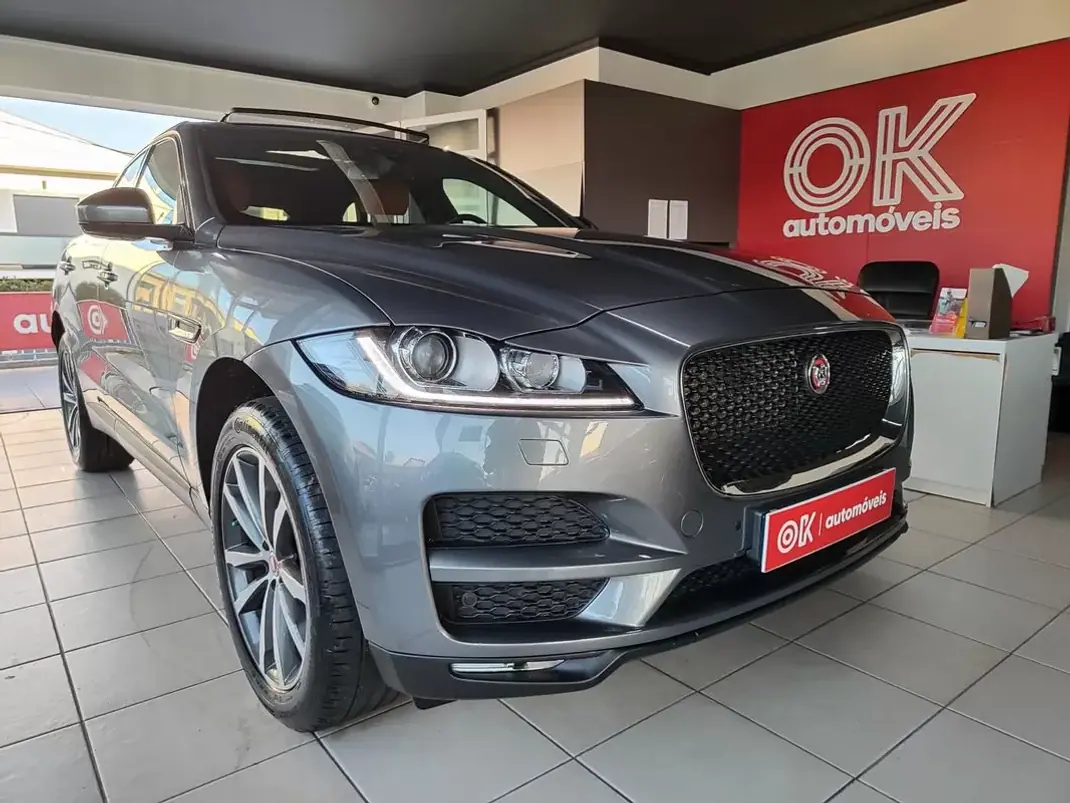 Jaguar F-Pace 2017 - 22500 EUR, 147000 km - AUTO.MOTO.pt - 147000km - foto 1 de 40