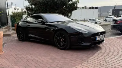 Jaguar F-Type 2020 — foto 2 de 35