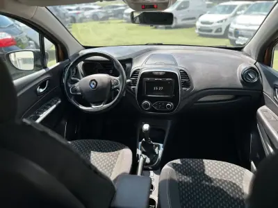 Renault Captur 2019 - 17990 EUR, 55017 km - AUTO.MOTO.pt - 55017km - foto 12 de 16