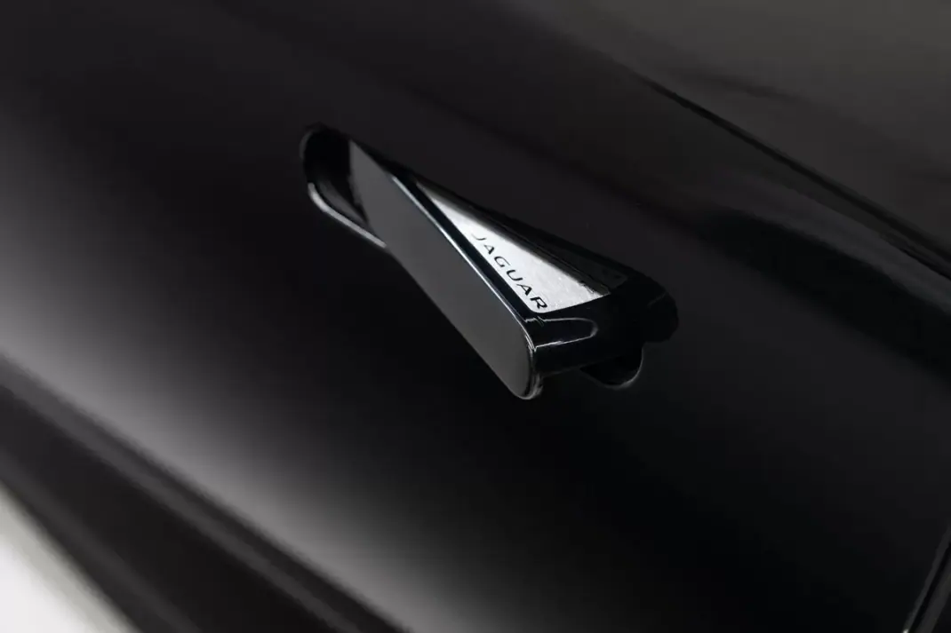 Jaguar F-Type 2021 - 55950 EUR, 38000 km - 38000km - foto 16 de 41