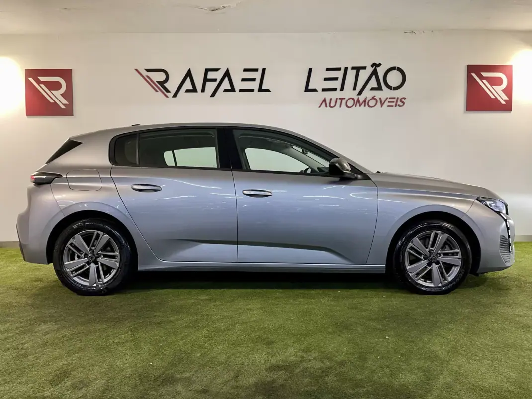 Peugeot 308 2024 - 19500 EUR, 56000 km - 56000km - foto 6 de 31