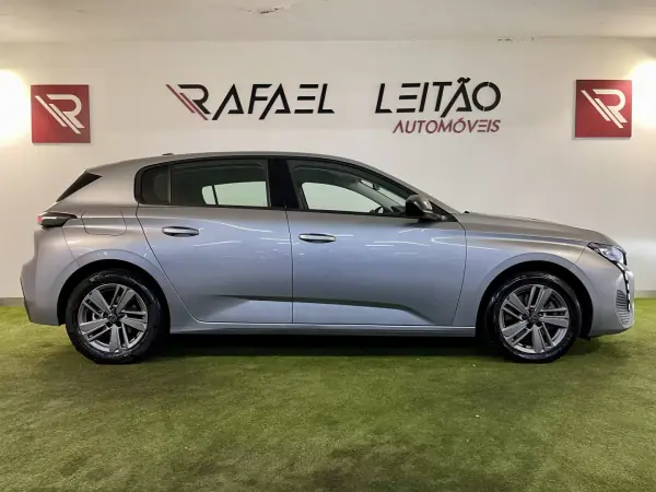 Peugeot 308 2024 - 19500 EUR, 56000 km - 56000km - foto 6 de 31