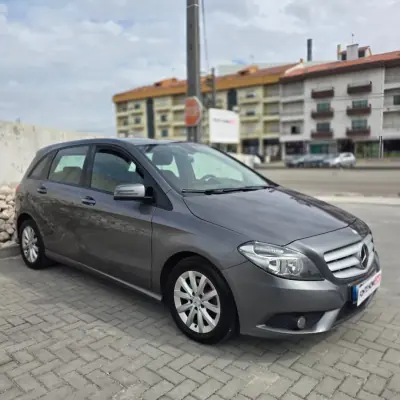 Mercedes-Benz A 200 2012 - 11950 EUR, 181044 km - foto 5 de 19