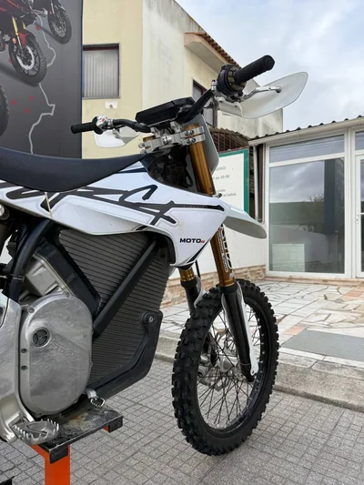 Stark Varg MX 2025 - 9200 EUR, 2 km - AUTO.MOTO.pt - 2km - foto 7 de 7