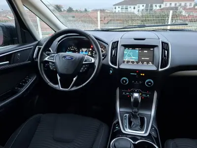 Ford S-Max 2016 - 13990 EUR, 211616 km - AUTO.MOTO.pt - 211616km - foto 9 de 21
