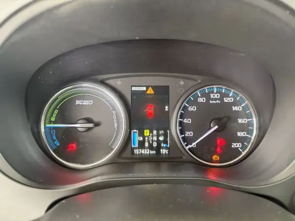 Mitsubishi Outlander 2015 - 15990 EUR, 157367 km - AUTO.MOTO.pt - 157367km - foto 12 de 28