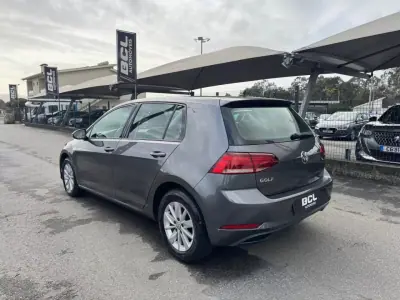 Volkswagen Golf 2019 - 15990 EUR, 95000 km - AUTO.MOTO.pt - 95000km - foto 5 de 27