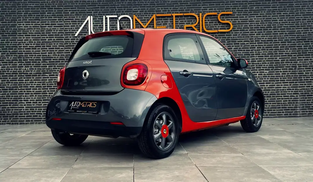 Smart ForFour 2015 - 9900 EUR, 104000 km - AUTO.MOTO.pt - 104000km - foto 3 de 16