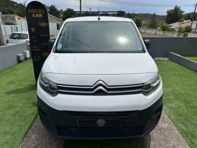 Citroën Berlingo 1.5 Hdi 2019 - 9900 EUR, 180000 km - AUTO.MOTO.pt - 180000km - foto 2 de 43