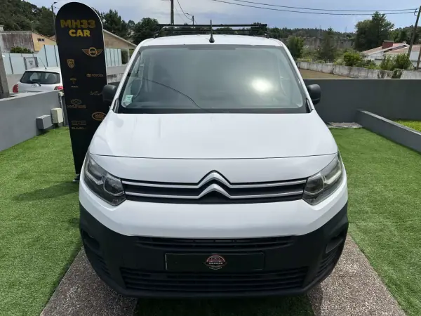 Citroën Berlingo 1.5 Hdi 2019 - 9900 EUR, 180000 km - AUTO.MOTO.pt - 180000km - foto 2 de 43