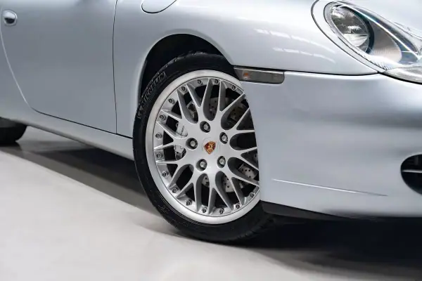 Porsche 911 1999 - 44950 EUR, 178000 km - AUTO.MOTO.pt - 178000km - foto 4 de 31