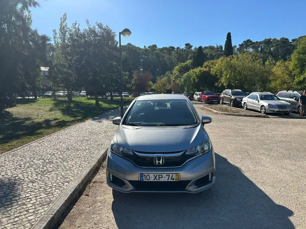 Honda Jazz 1.3 I-VTEC Comfort+Connect Navi 2019 Gasolina — 59 000 km · Lisboa Honda Jazz 1.3 I-VTEC Comfort+Connect Navi 2019 Gasolina