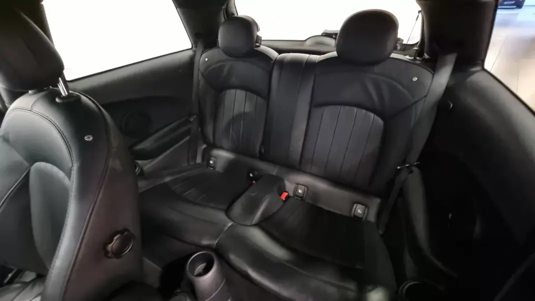 MINI Electric 2021 - 20500 EUR, 73589 km - AUTO.MOTO.pt - 73589km - foto 43 de 48