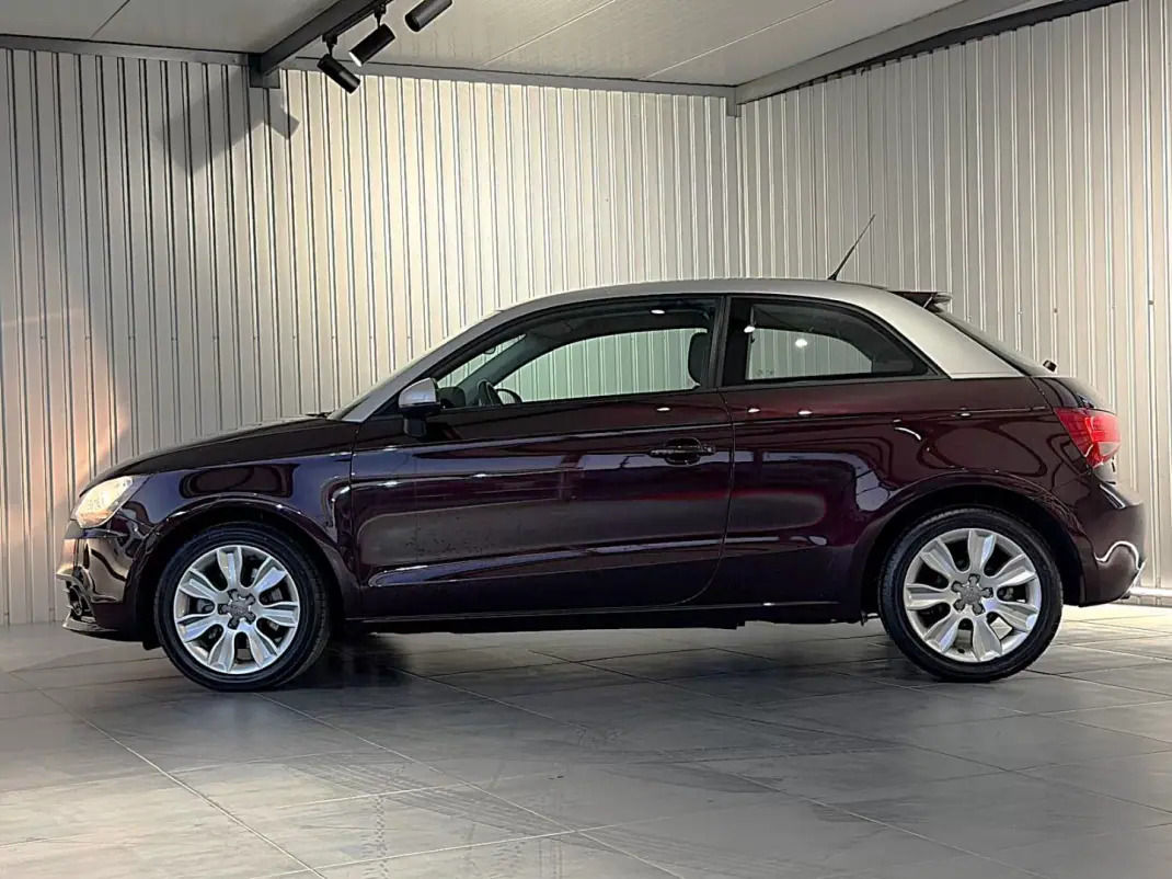 Audi A1 2011 - 9990 EUR, 218000 km - AUTO.MOTO.pt - 218000km - foto 3 de 34