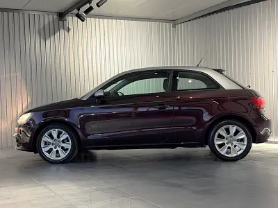 Audi A1 2011 - 9990 EUR, 218000 km - AUTO.MOTO.pt - 218000km - foto 3 de 34